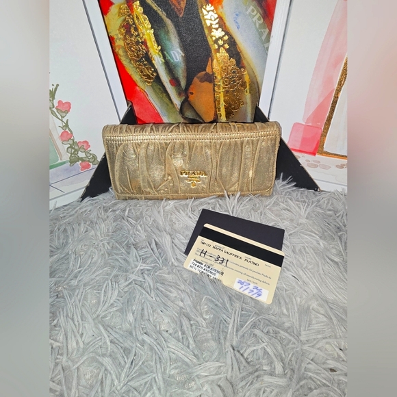 Prada Gold Leather ✨️ Nappa Gaufre Continental Long Wallet (EUC)(COA CARD) - Picture 1 of 12